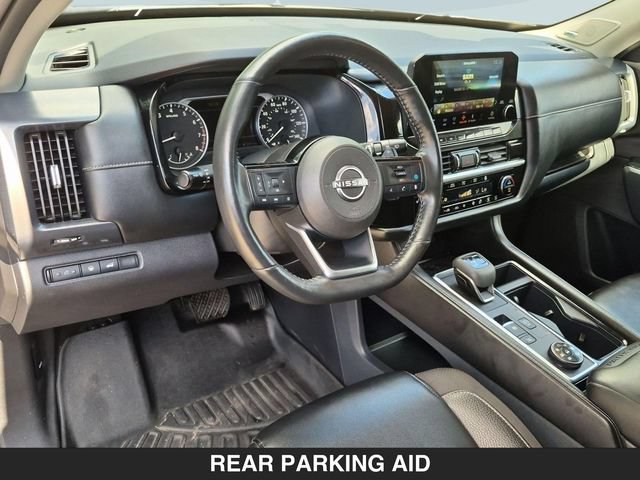 Used 2023 Nissan Pathfinder SL w/ SL Premium Package AWD/4WD image 16