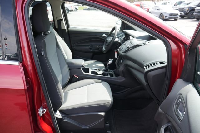 Used 2018 Ford Escape SE image 25