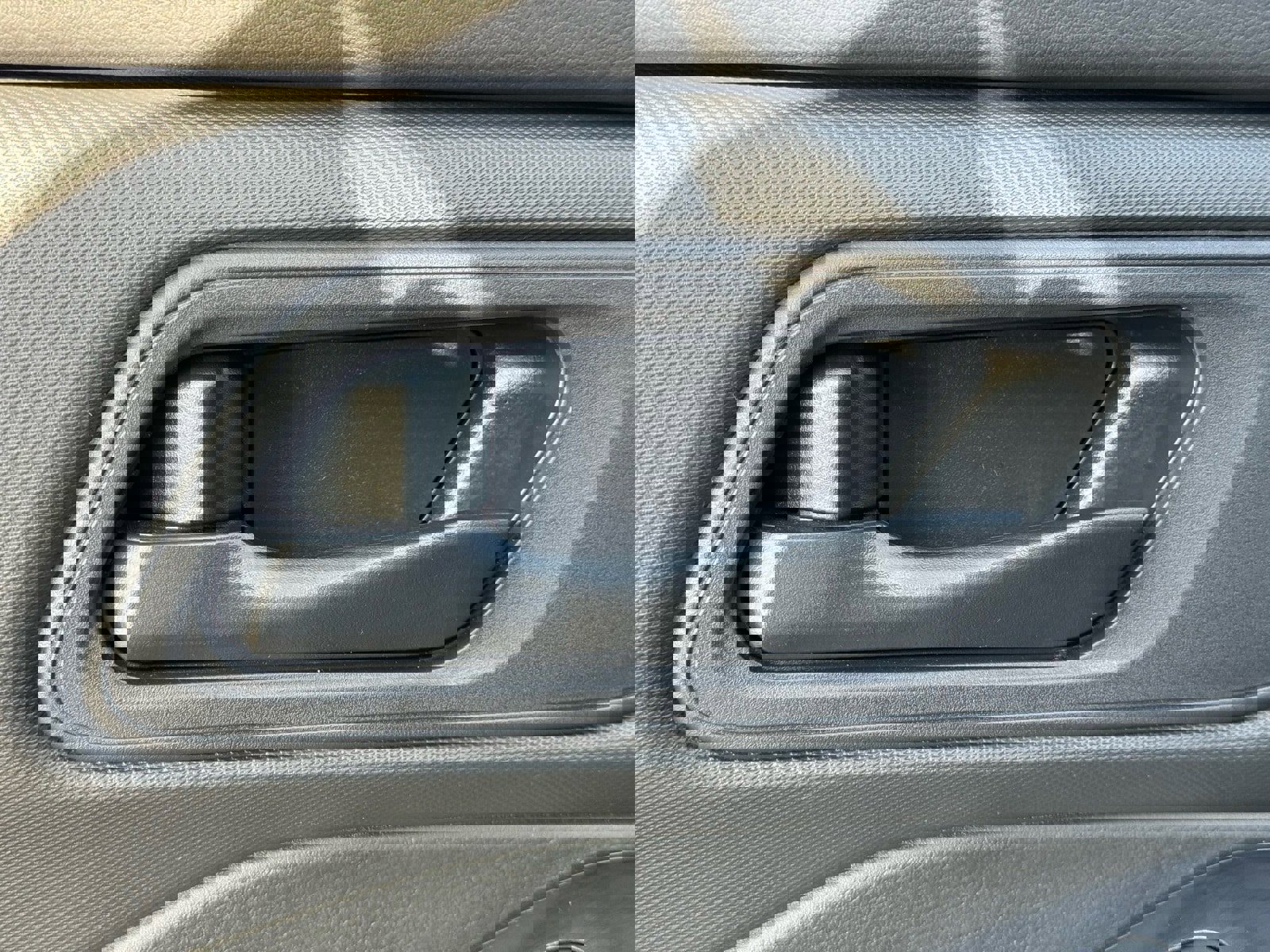 Used 2025 Nissan Rogue S image 21