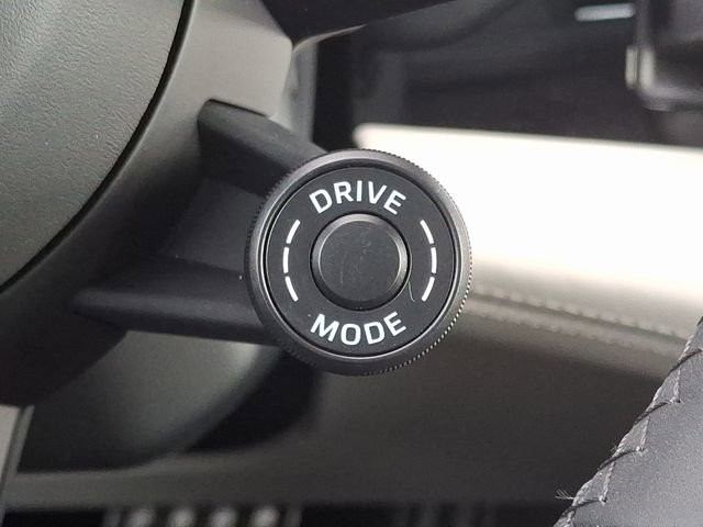 New 2025 Porsche Taycan 4S image 24