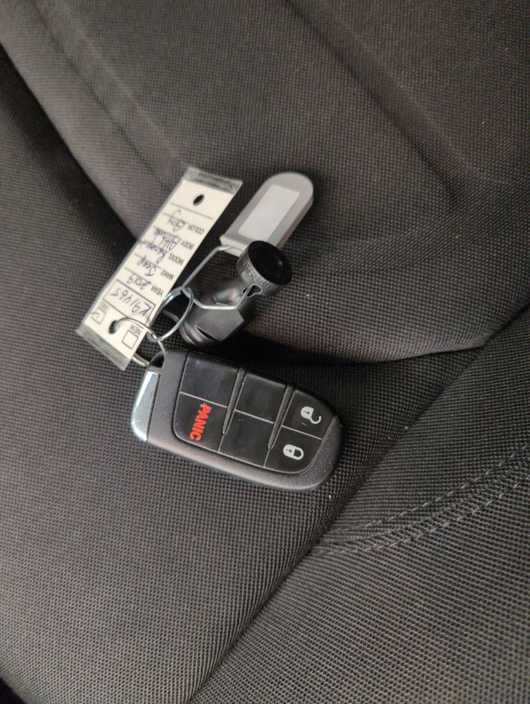 Used 2019 Jeep Renegade Latitude image 44