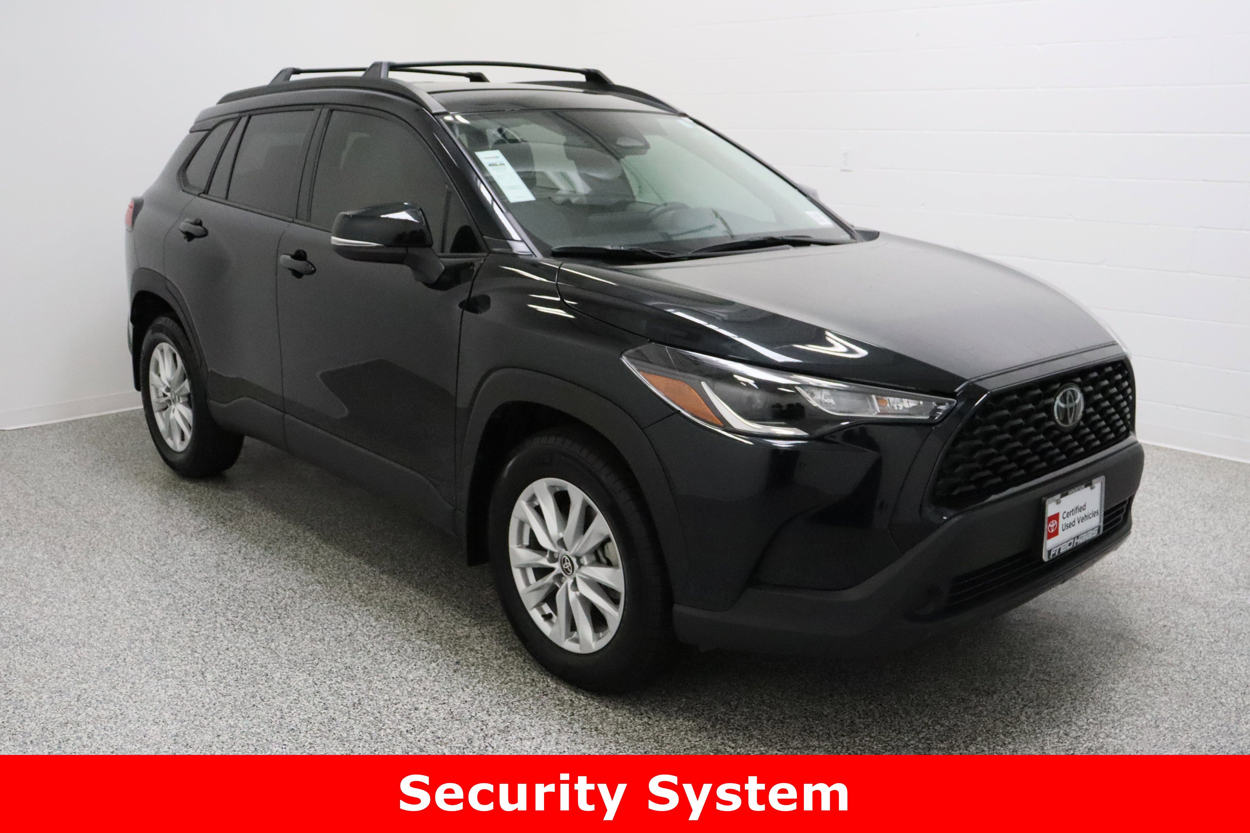 Certified 2025 Toyota Corolla Cross LE image 4