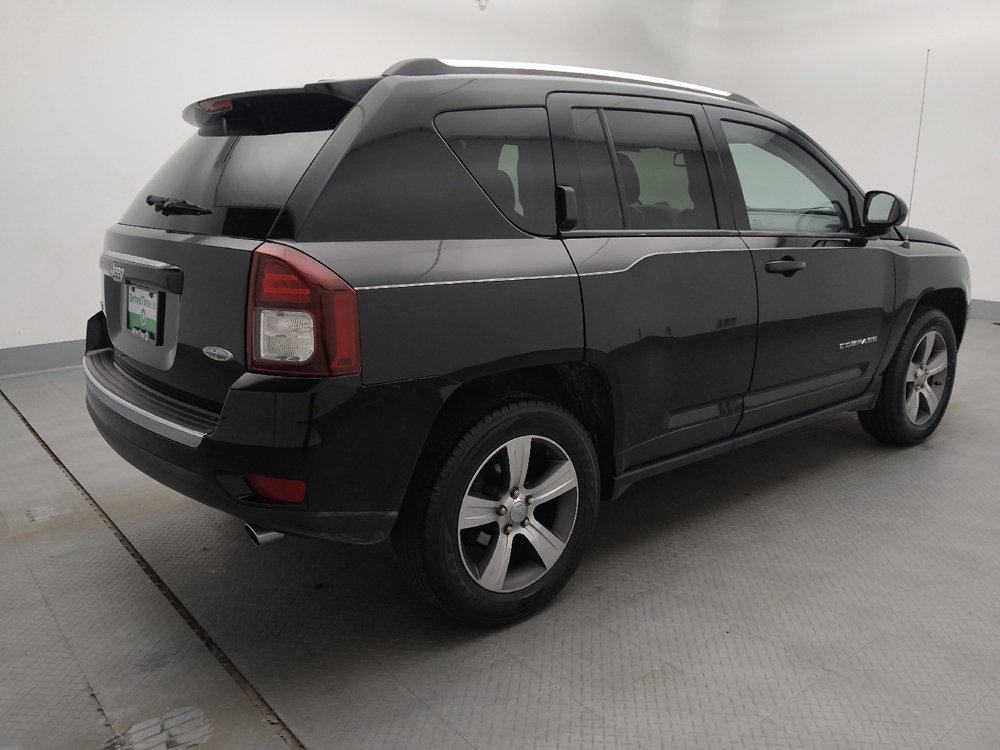 Used 2017 Jeep Compass High Altitude image 10