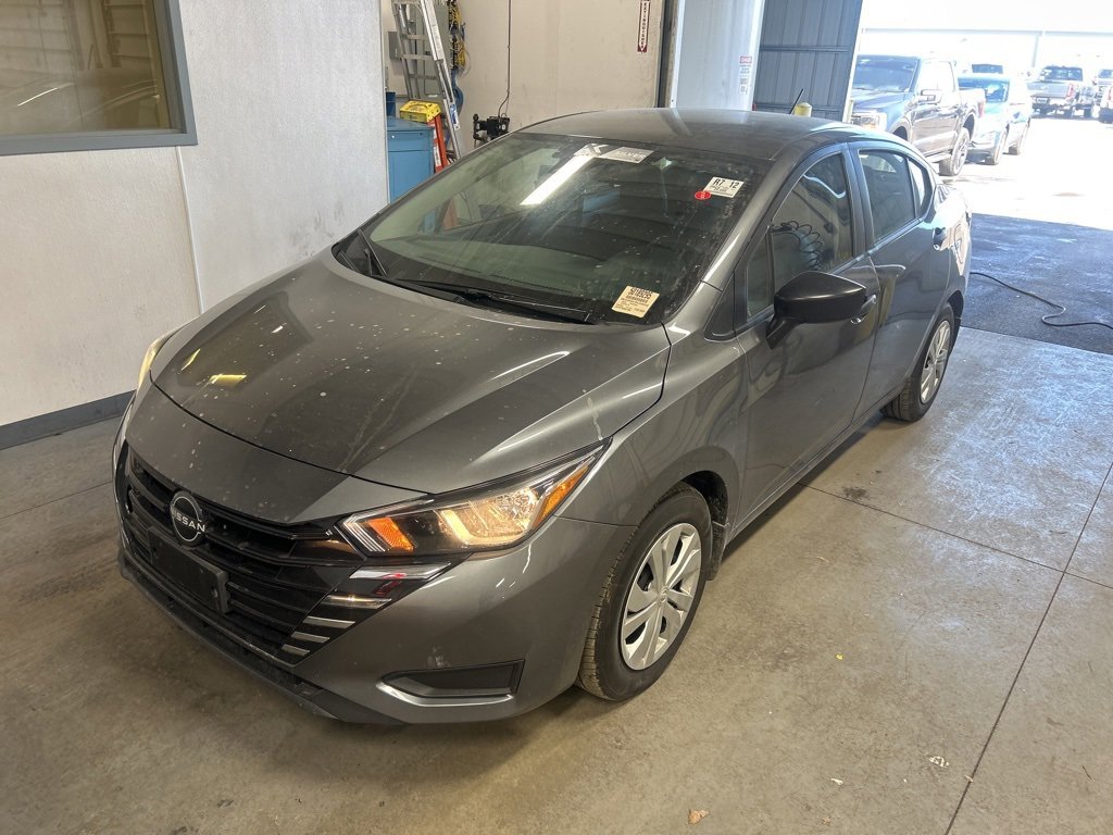 Used 2024 Nissan Versa S w/ Trunk Package image 2