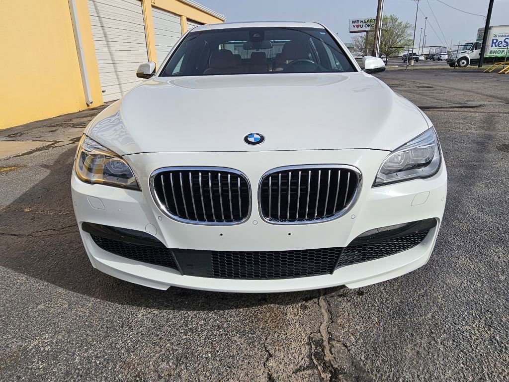 Used 2015 BMW 750Li xDrive image 10
