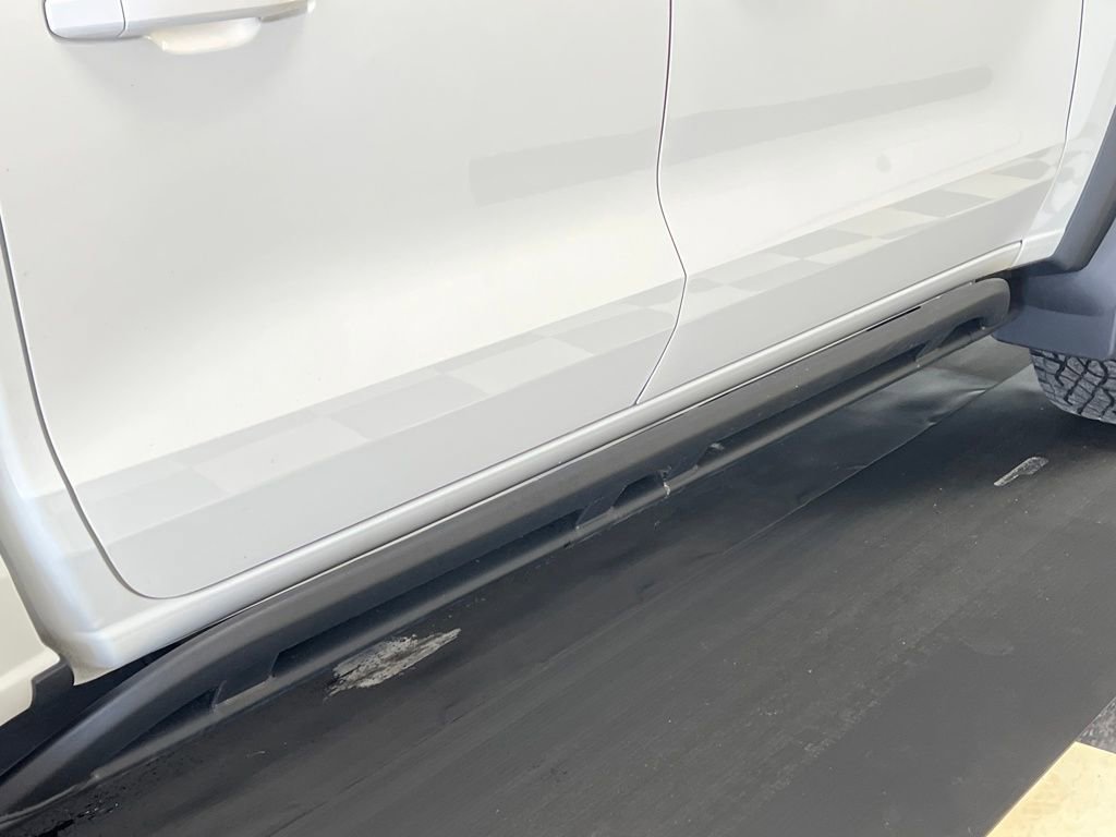 Used 2024 Chevrolet Colorado ZR2 w/ Safety Package image 19