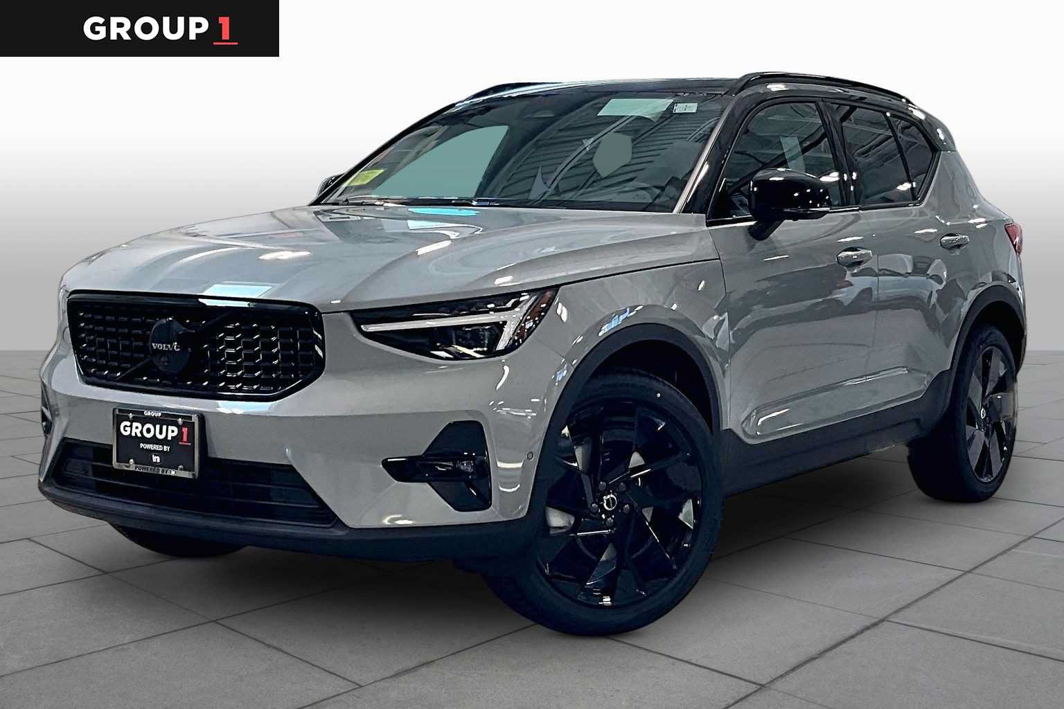 New 2026 Volvo XC40 B5 Ultra w/ Protection Package Premier AWD/4WD image 1