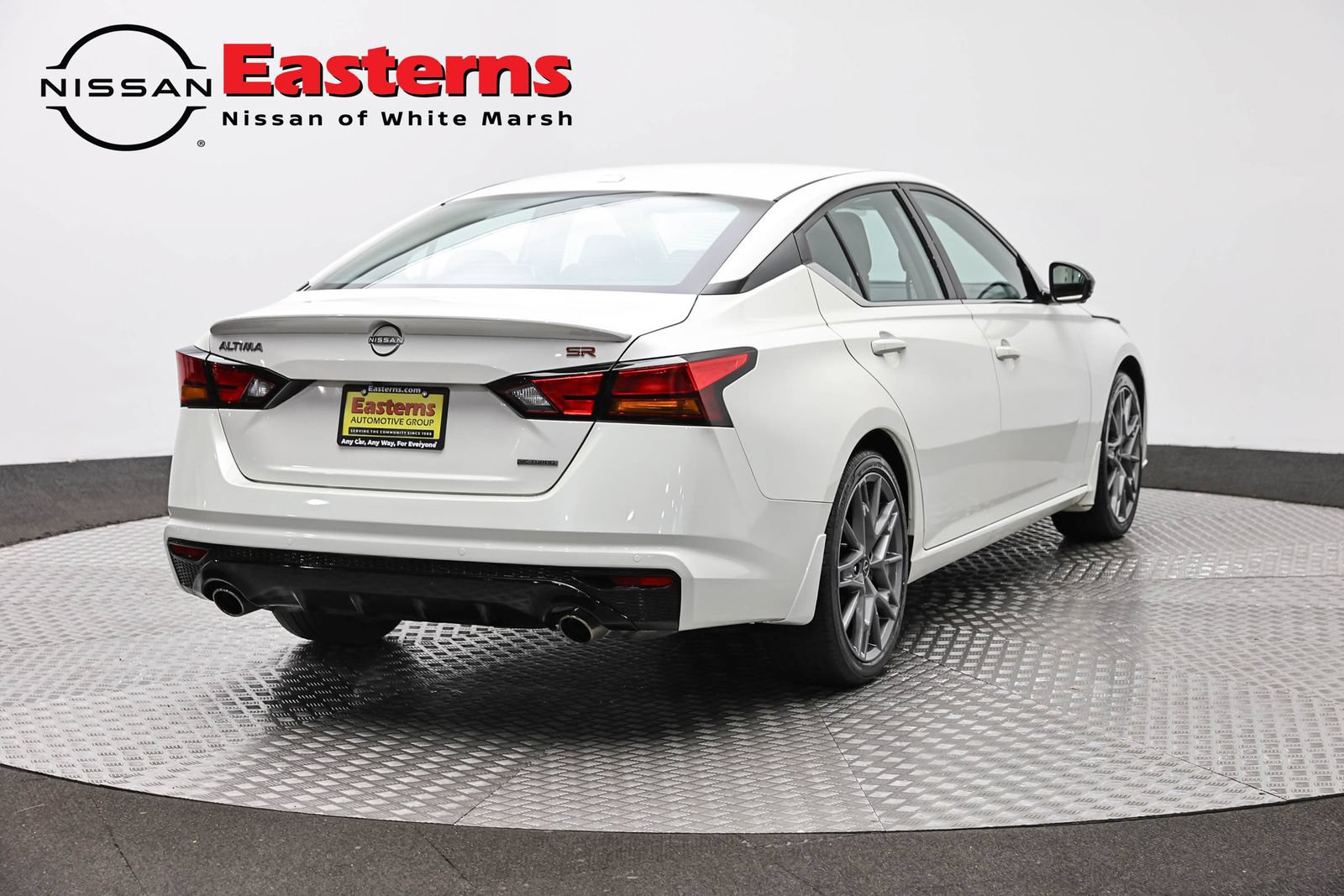 Used 2024 Nissan Altima 2.0 SR FWD image 5
