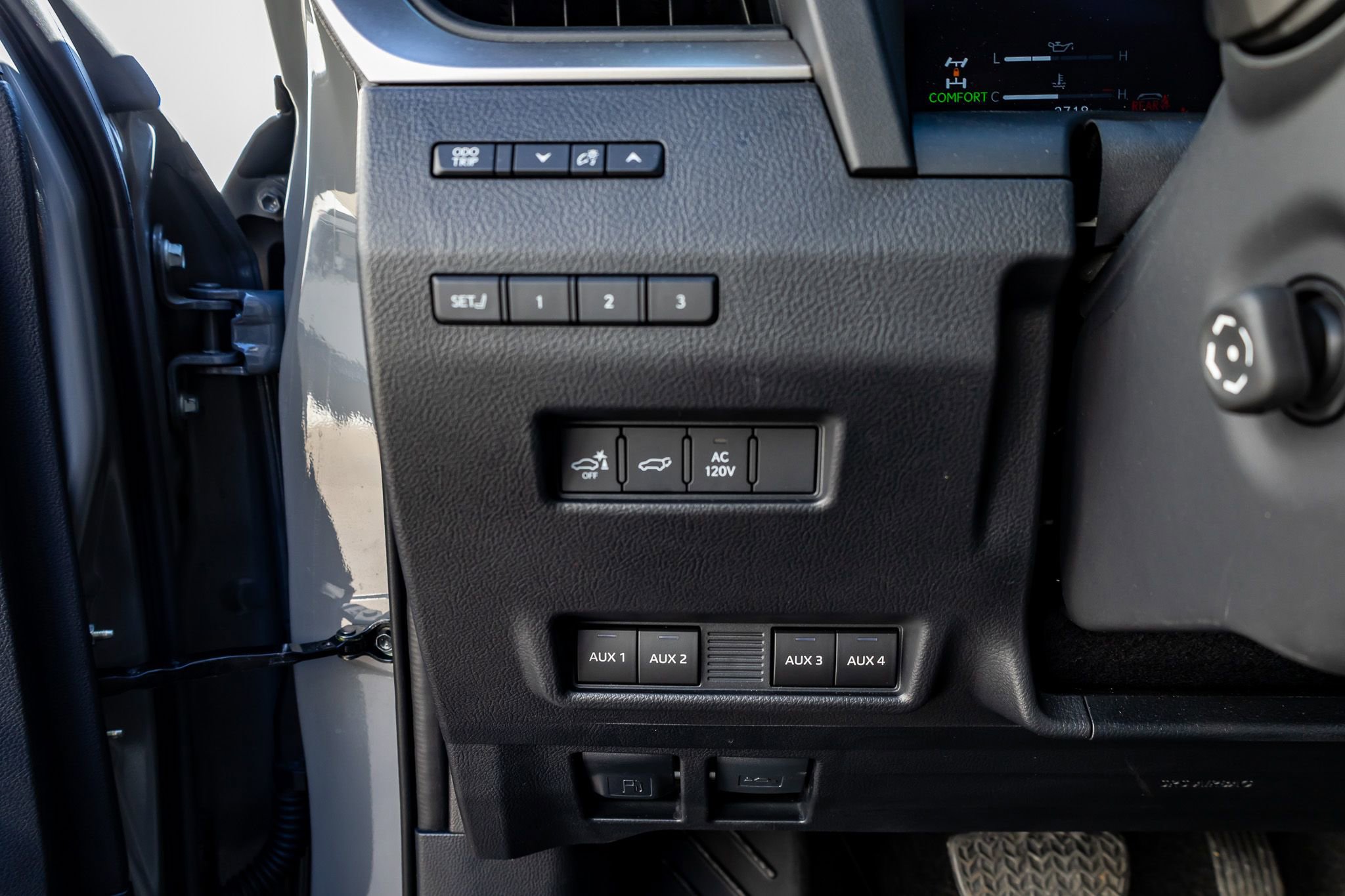 Used 2025 Lexus GX 550 550 Overtrail image 21