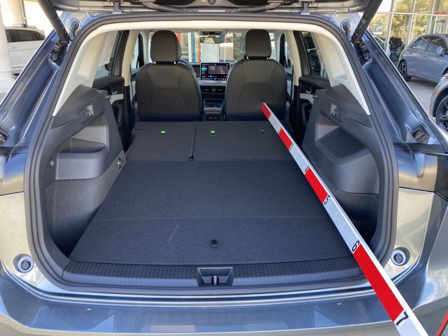New 2026 Volkswagen Tiguan SE AWD/4WD image 18