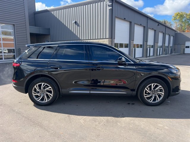 Used 2023 Lincoln Corsair AWD w/ Equipment Group 101A image 4