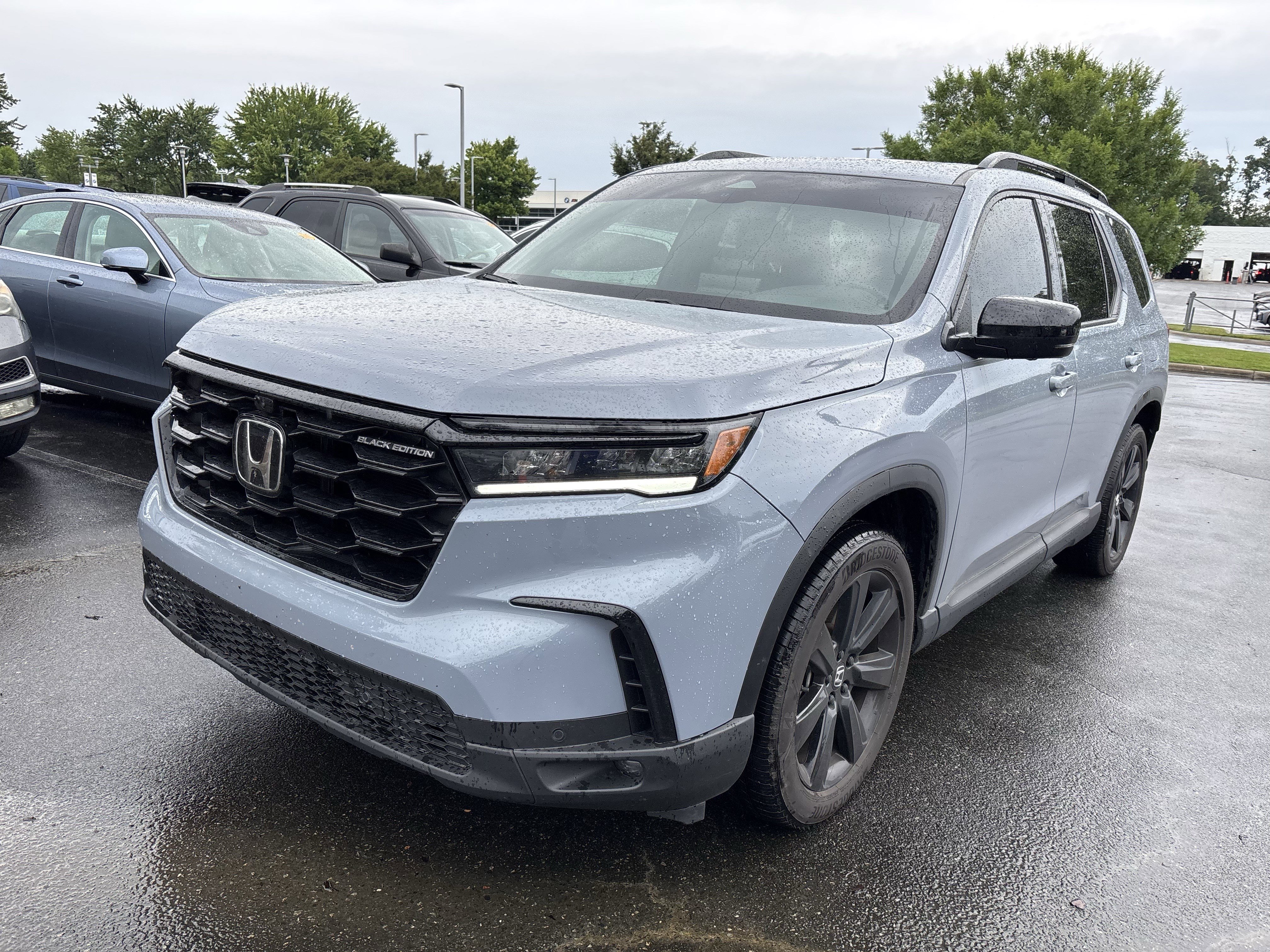 Used 2025 Honda Pilot Black Edition image 12