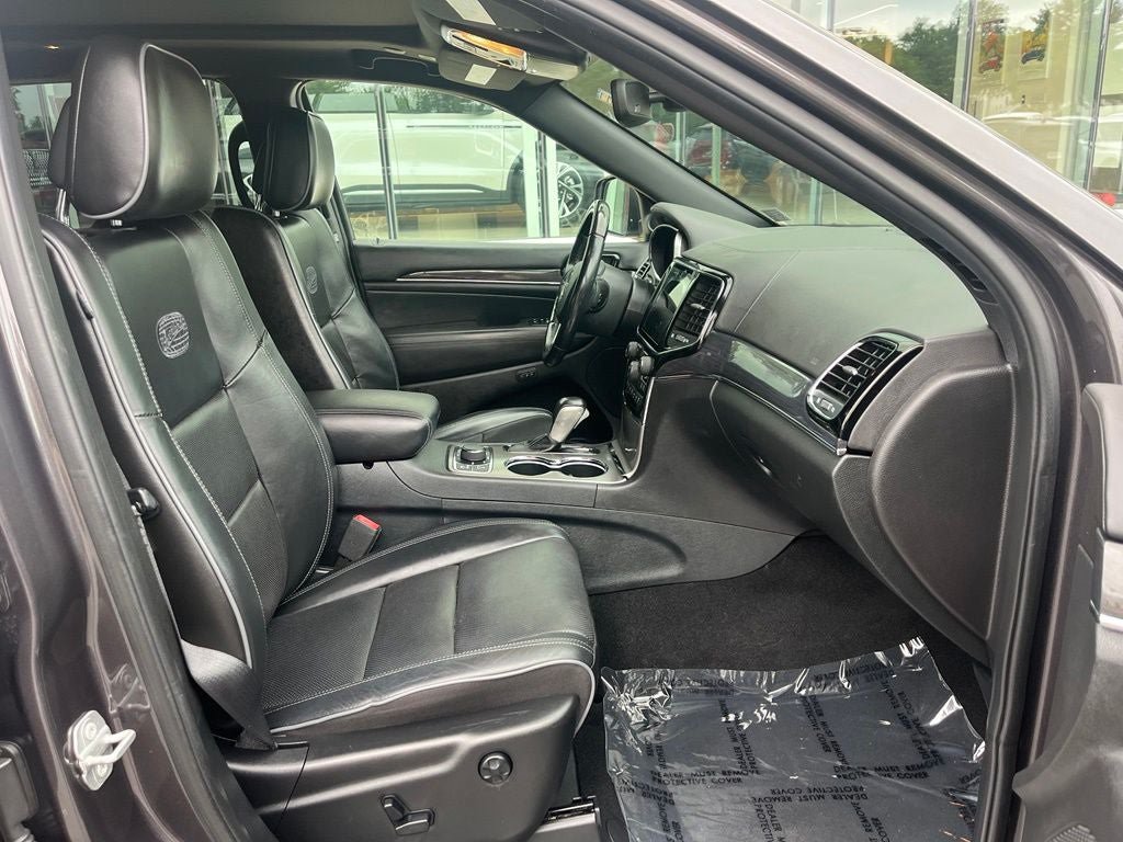 Used 2020 Jeep Grand Cherokee Overland AWD/4WD image 20