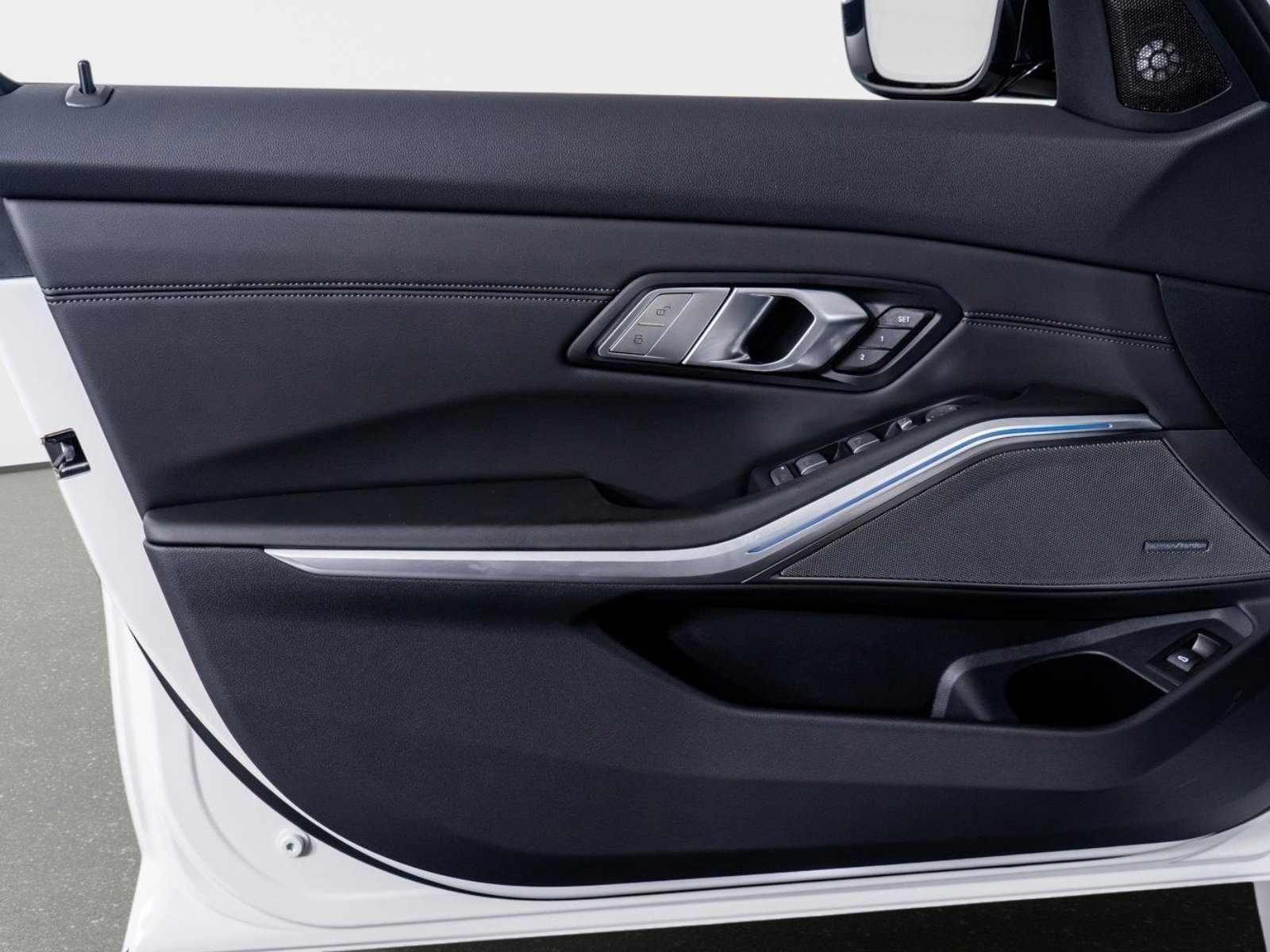 Used 2026 BMW M3 Competition image 40