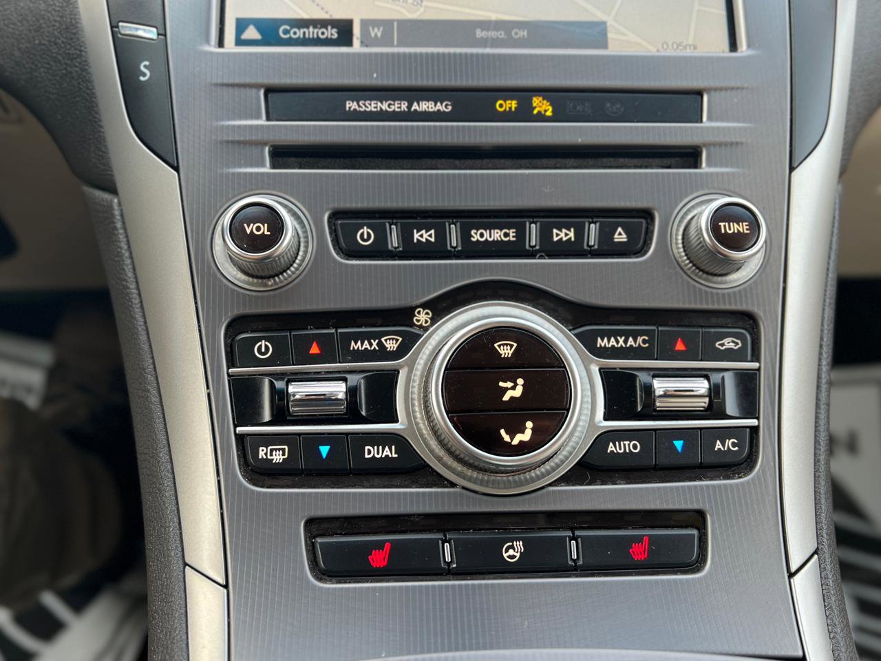 Used 2017 Lincoln MKZ Select w/ Select Plus Package AWD/4WD image 21