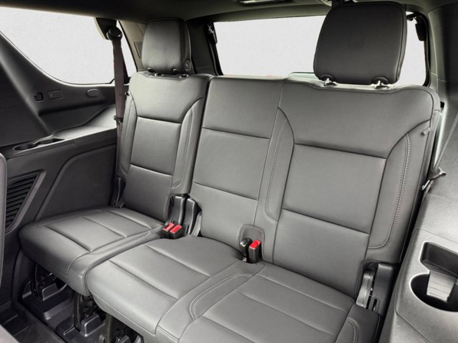 Used 2025 Chevrolet Tahoe Z71 w/ Comfort Package image 19