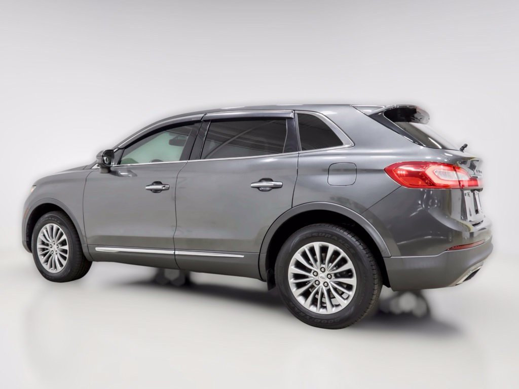 Used 2018 Lincoln MKX Select w/ Select Plus Package AWD/4WD image 19