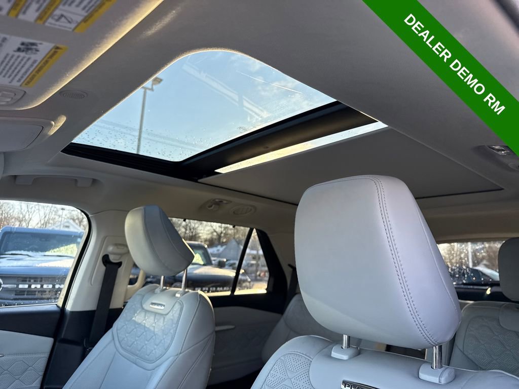 Used 2025 Ford Explorer Platinum w/ LUX Leather Package image 29
