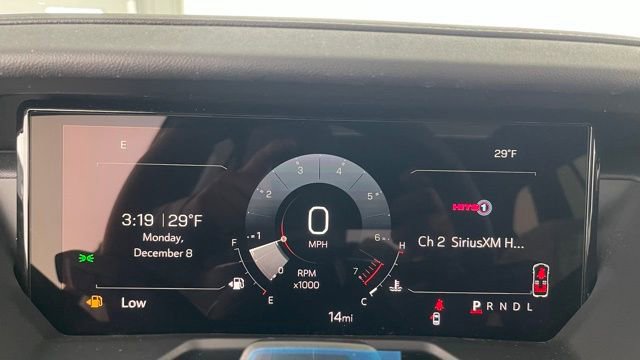 Used 2025 GMC Acadia Denali w/ Super Cruise Package image 40