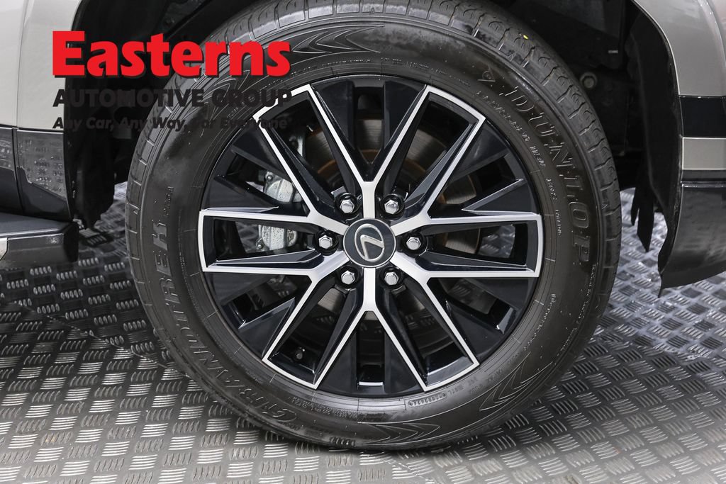 Used 2024 Lexus GX 550 w/ Cold Area Package AWD/4WD image 36