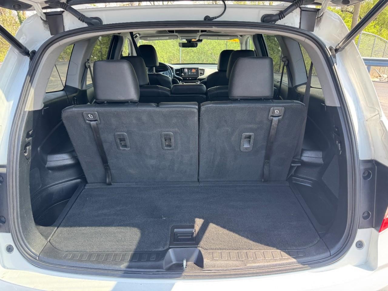 Used 2021 Honda Pilot Touring image 5