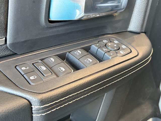 New 2026 RAM 2500 Laramie AWD/4WD image 15