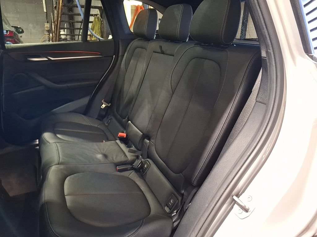 Used 2019 BMW X1 xDrive28i w/ Convenience Package AWD/4WD image 7