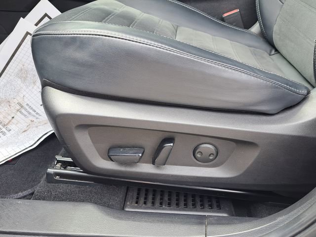 Used 2024 Mitsubishi Outlander SE image 11