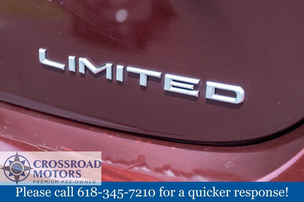 Used 2016 Toyota Avalon Limited FWD image 12