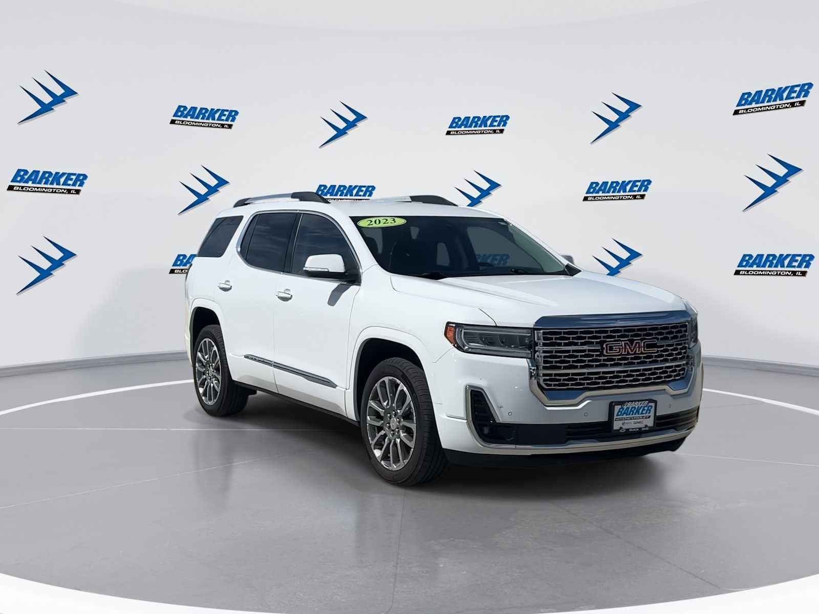 Used 2023 GMC Acadia Denali image 3