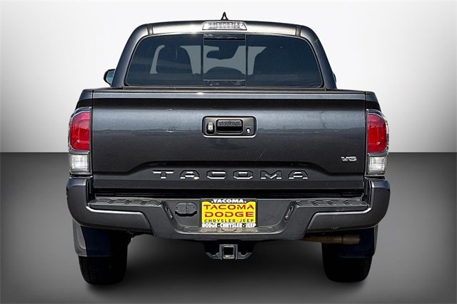Used 2020 Toyota Tacoma TRD Sport image 4