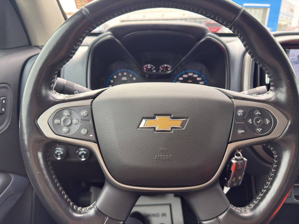 Used 2022 Chevrolet Colorado Z71 w/ Safety Package AWD/4WD image 26