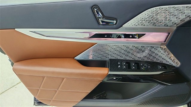 Used 2023 BMW i7 xDrive60 image 36