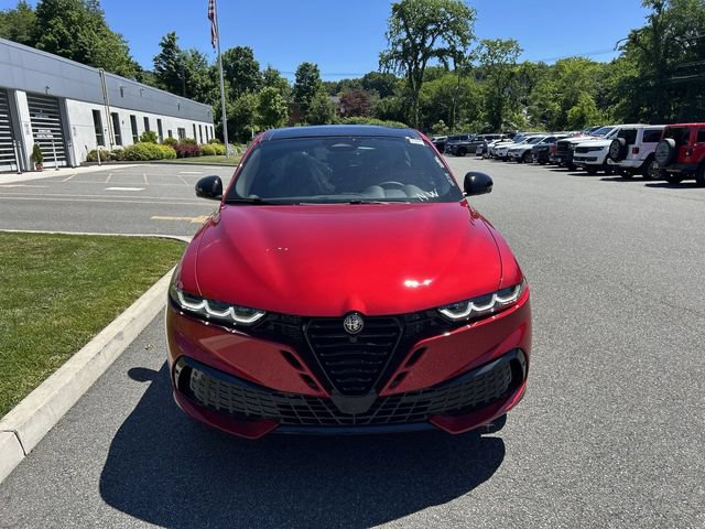 New 2026 Alfa Romeo Tonale w/ Active Assist Package AWD/4WD image 3