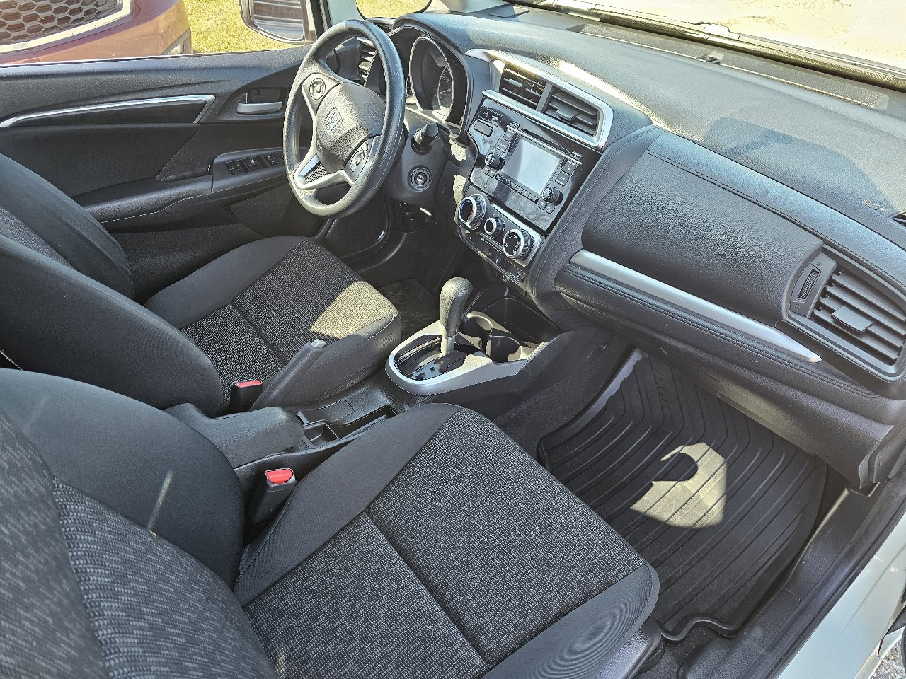 Used 2017 Honda Fit LX image 16