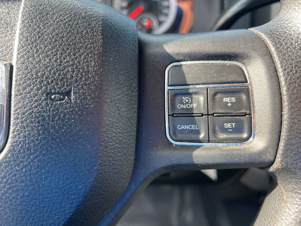 Used 2015 RAM 2500 Tradesman w/ Chrome Appearance Group AWD/4WD image 7