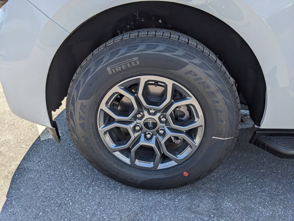New 2025 Ford Expedition Max Active RWD image 30