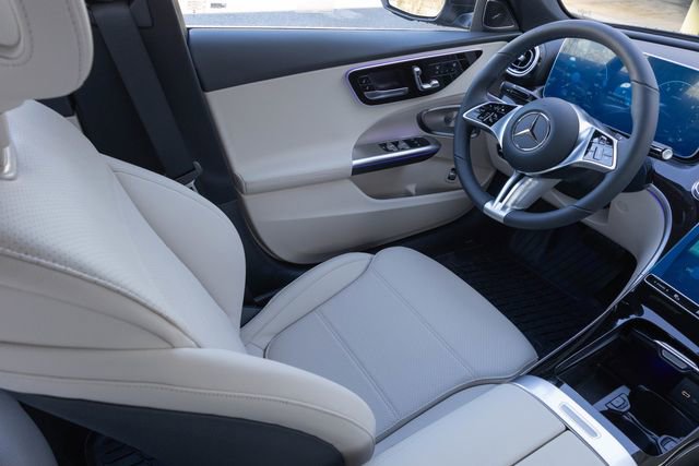 New 2026 Mercedes-Benz C 300 4MATIC Sedan image 22
