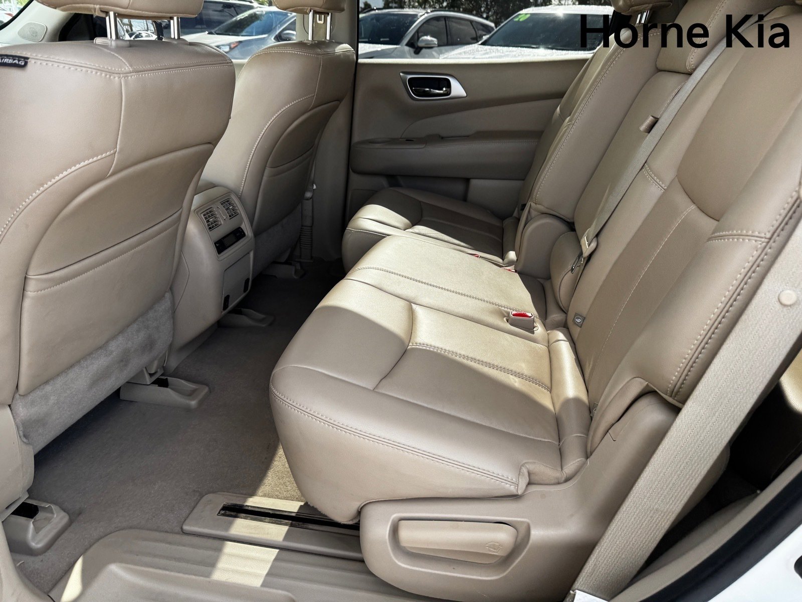 Used 2014 Nissan Pathfinder SL w/ SL Tech Package image 13