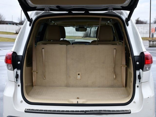 Used 2018 Toyota Highlander XLE image 28