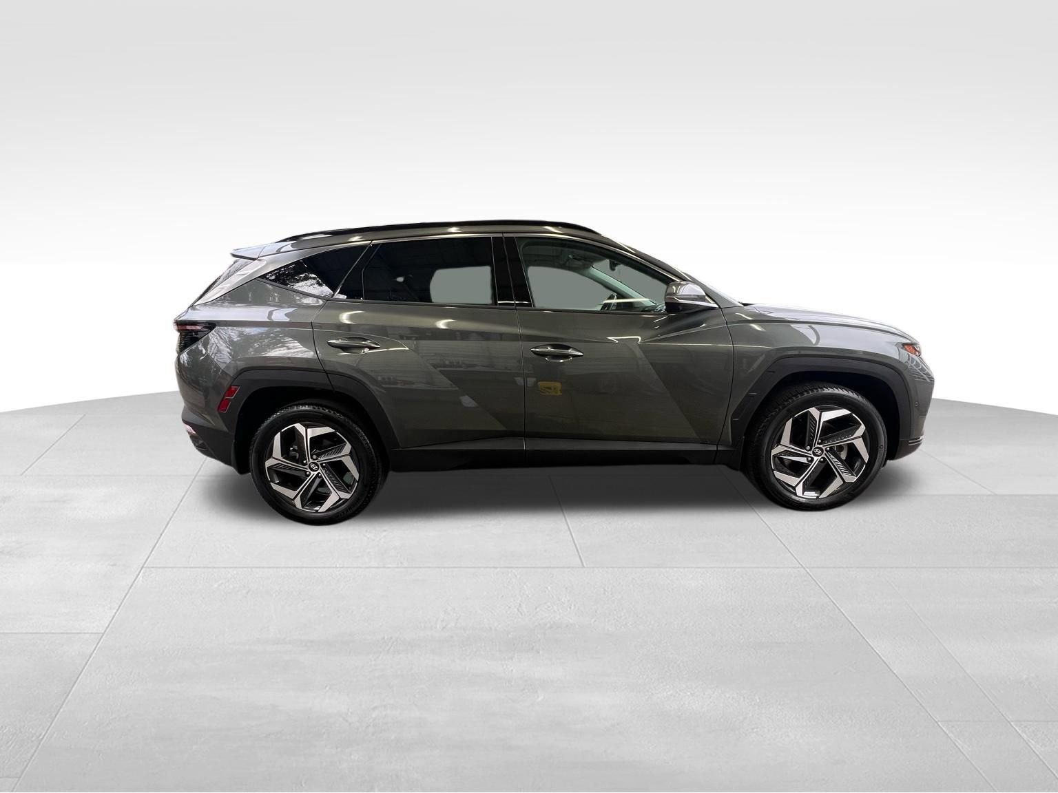 Used 2023 Hyundai Tucson Limited AWD/4WD image 4