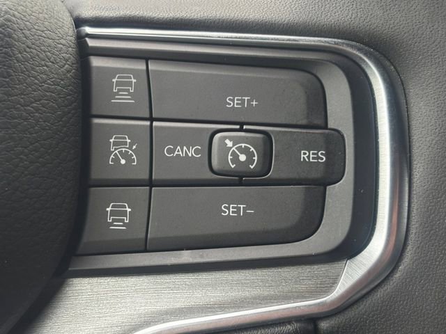Used 2023 Jeep Wagoneer Series II RWD image 15