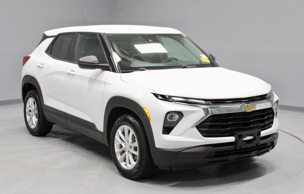 Used 2024 Chevrolet TrailBlazer LS w/ LS Convenience Package