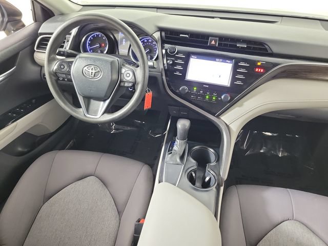 Used 2020 Toyota Camry LE FWD image 15