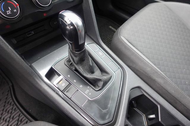 Used 2018 Volkswagen Tiguan S image 20