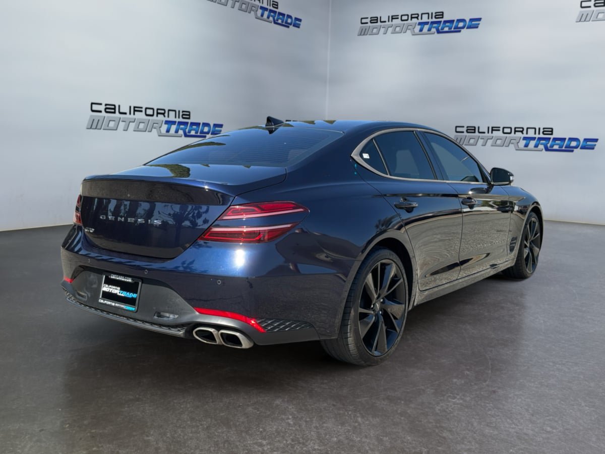 Used 2023 Genesis G70 2.0T w/ Sport Prestige Package RWD image 5