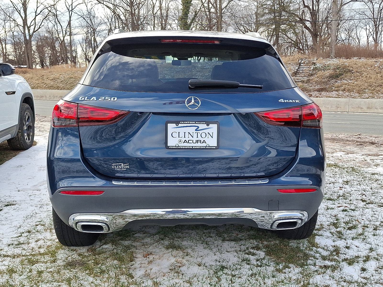 Used 2023 Mercedes-Benz GLA 250 4MATIC image 5