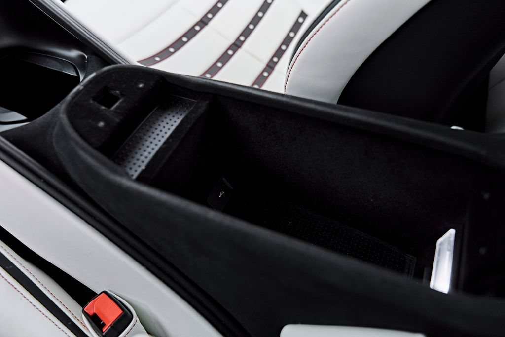 Used 2022 Ferrari Roma RWD image 70