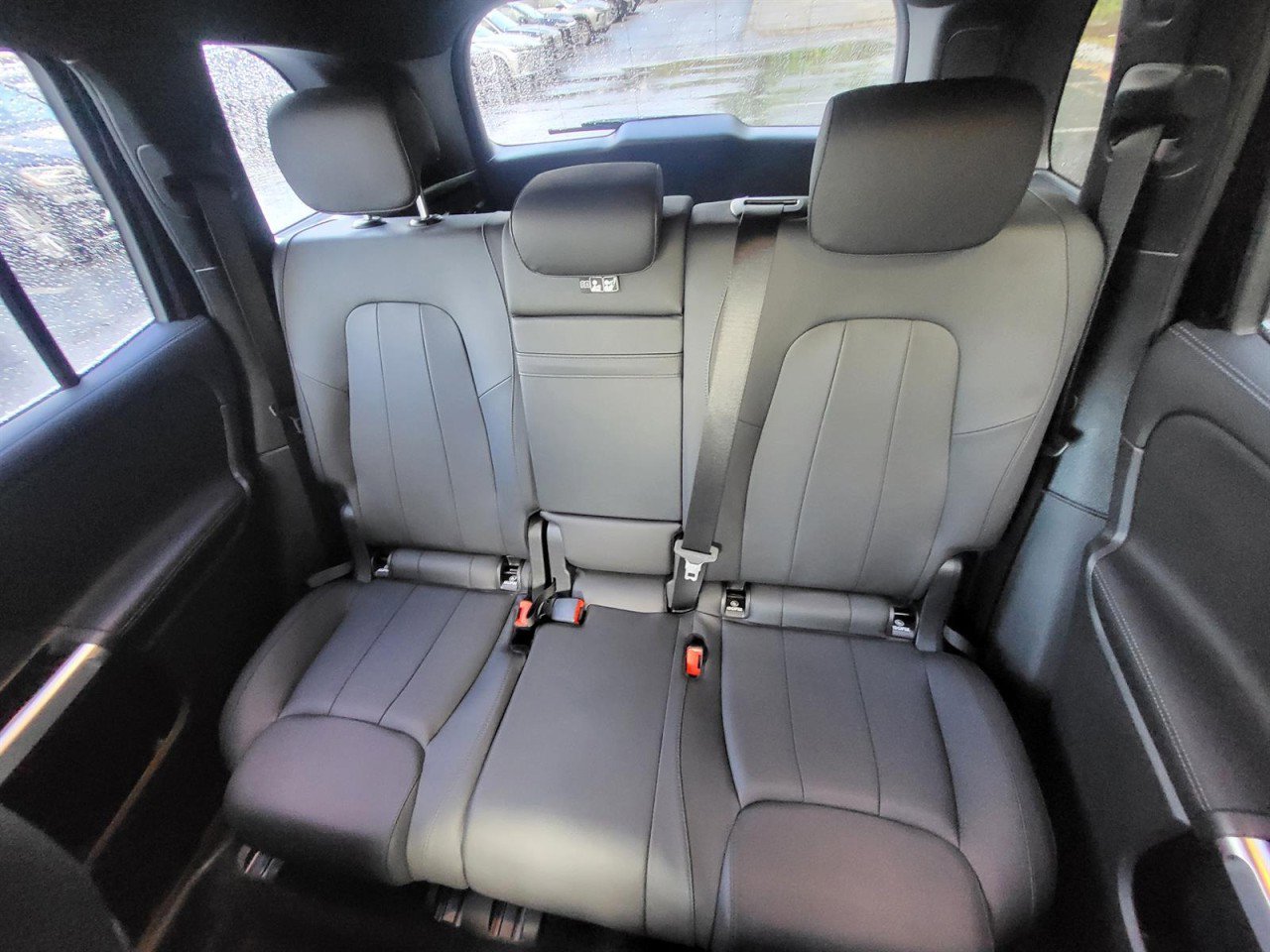 Used 2025 Mercedes-Benz GLB 250 image 13