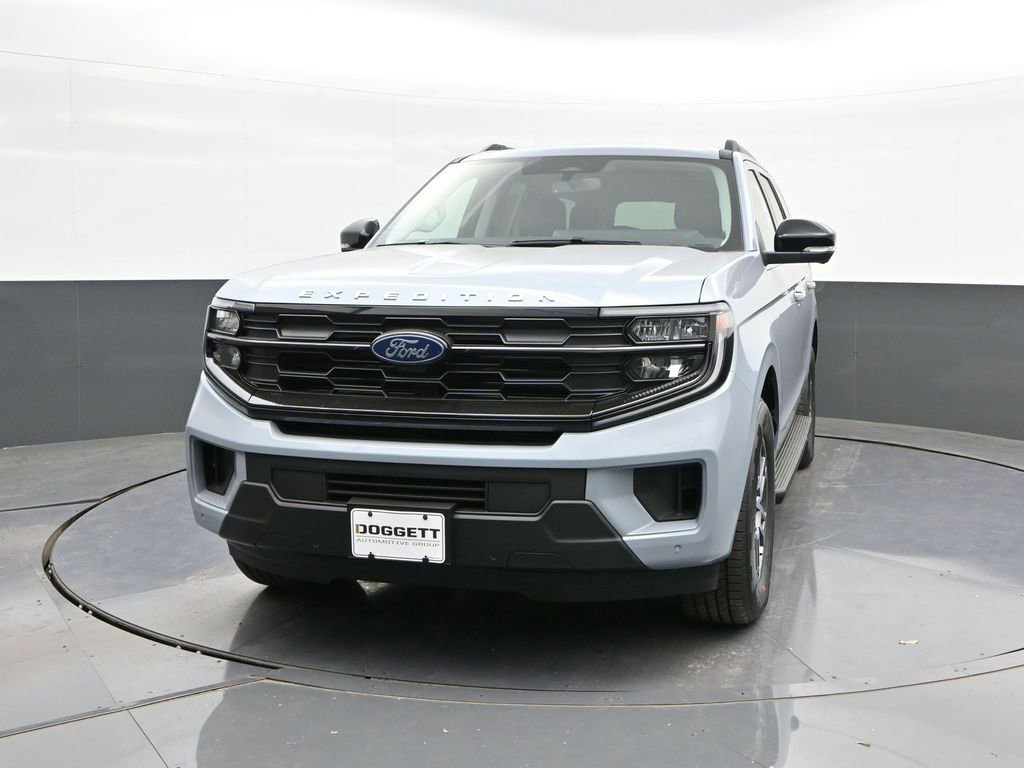 New 2026 Ford Expedition Active RWD image 9